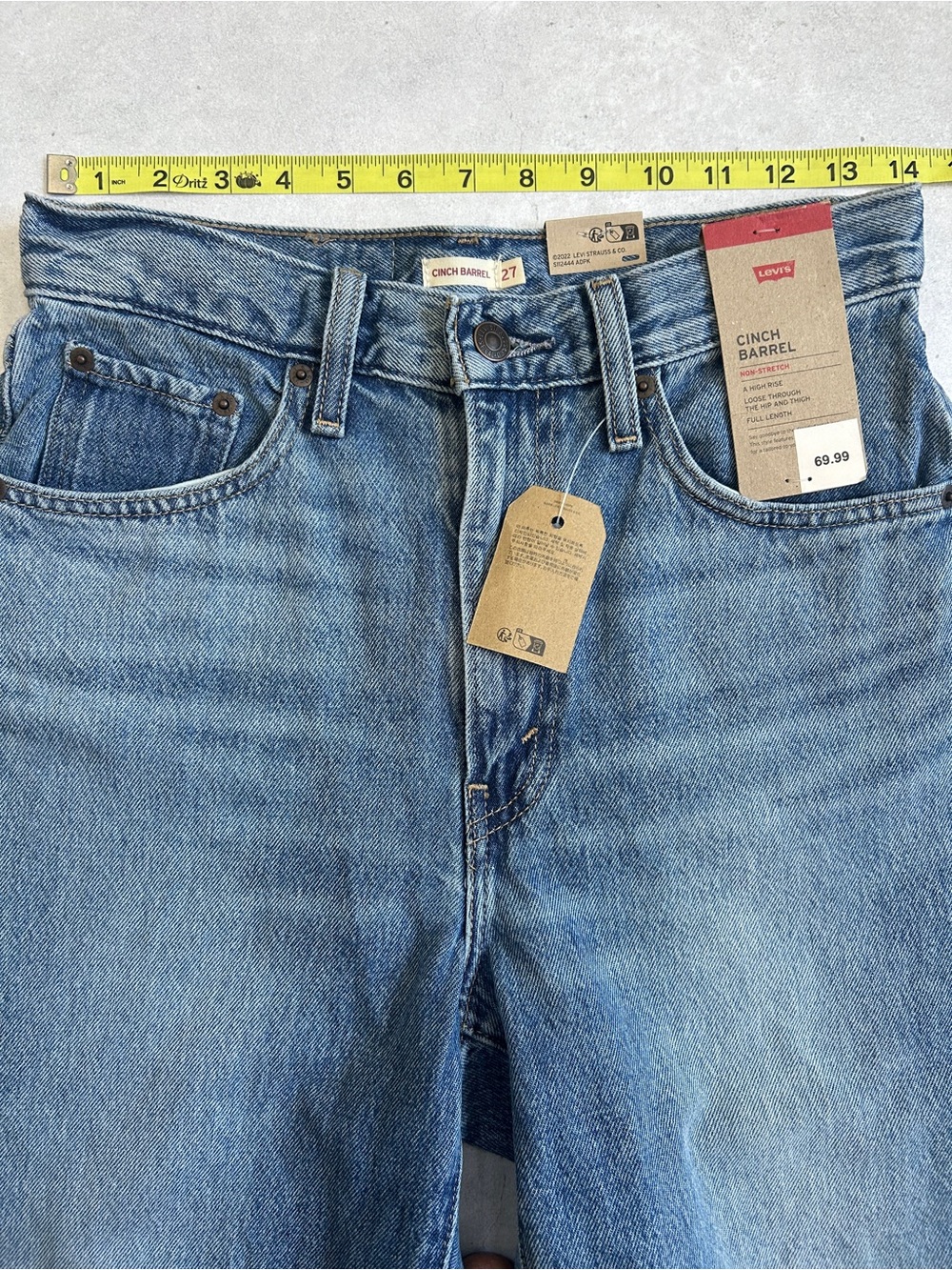 NWT Levi’s Cinch Barrel Leg Jeans Size 27 High Rise, 100% Cotton - Picture 13 of 15